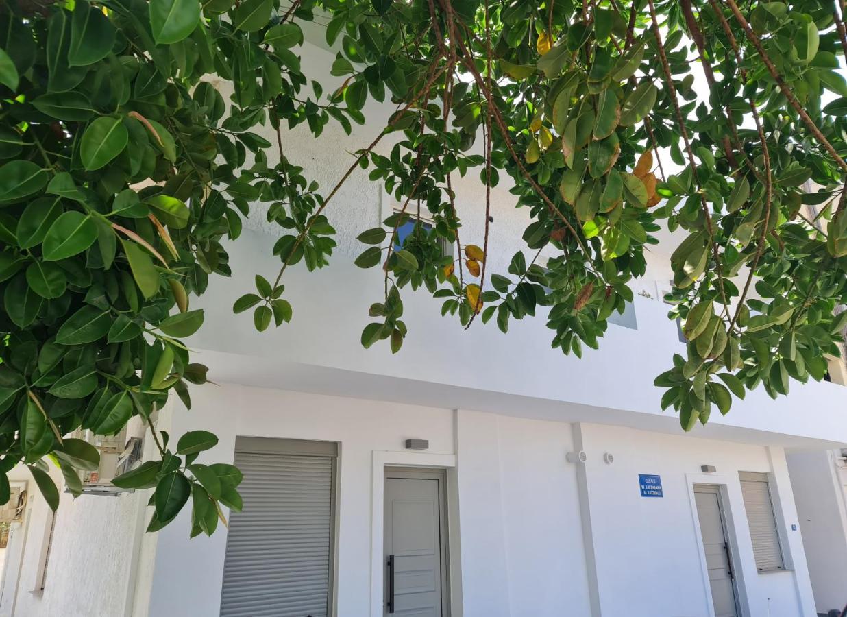 Sarri Appartments Amoudara Lasithiou 外观 照片
